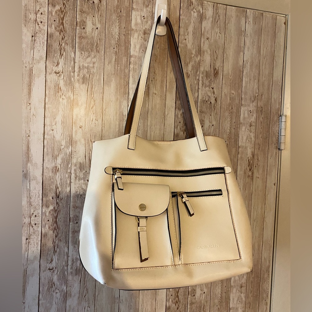 Calvin Klein Rossa Tote white/ gold bag, multi pocket purse, shoulder bag